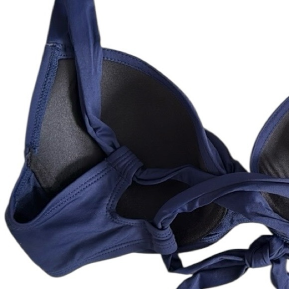 Tommy Bahama Pearl Underwire Cross-Back Bikini Top - Picture 9 of 14